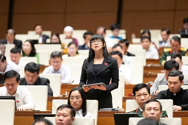 Bộ trưởng Bộ Tài chính: Ngưỡng chịu thuế 1 tỷ đồng với hộ kinh doanh là hài hoà Bộ trưởng Bộ Tài chính: Ngưỡng chịu thuế 1 tỷ đồng với hộ kinh doanh là hài hoà