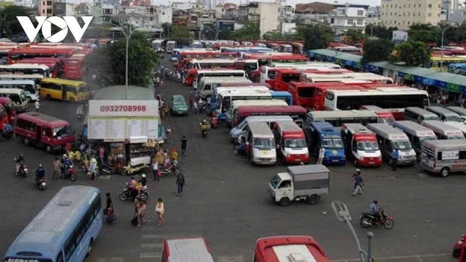 Bộ trưởng Trần Hồng Minh yêu cầu siết giá cước vận tải trước biến động xăng dầu Bộ trưởng Trần Hồng Minh yêu cầu siết giá cước vận tải trước biến động xăng dầu