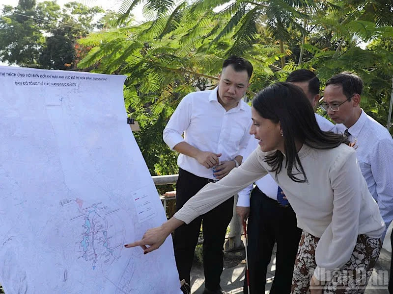 Bộ trưởng ủy nhiệm Pháp ngữ, Đối tác quốc tế và Pháp kiều làm việc tại Phú Thọ Bộ trưởng ủy nhiệm Pháp ngữ, Đối tác quốc tế và Pháp kiều làm việc tại Phú Thọ