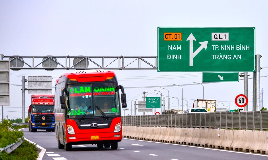 Bộ Xây dựng “số hóa” thủ tục vận tải đường bộ Bộ Xây dựng “số hóa” thủ tục vận tải đường bộ