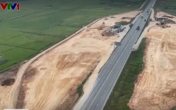 Bộ Xây dựng yêu cầu hoàn thành các trạm dừng nghỉ trên cao tốc Bắc - Nam trong năm 2026 Bộ Xây dựng yêu cầu hoàn thành các trạm dừng nghỉ trên cao tốc Bắc - Nam trong năm 2026