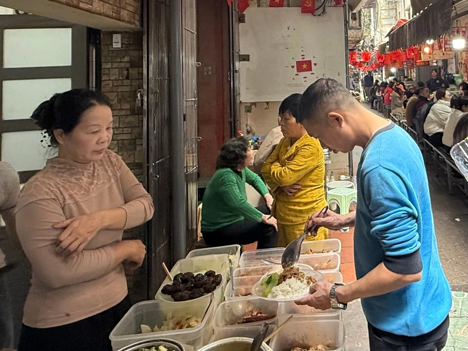 Bữa ăn quen thuộc bỗng đắt hơn: Câu chuyện phía sau giá cả Bữa ăn quen thuộc bỗng đắt hơn: Câu chuyện phía sau giá cả