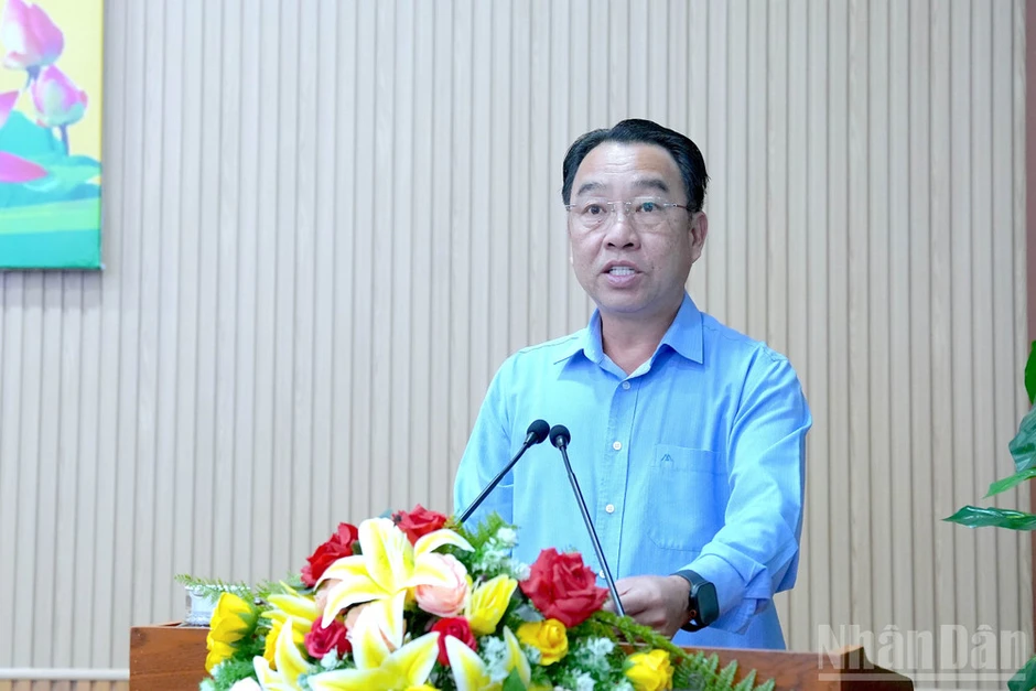 Cà Mau đột phá nhân lực để tăng trưởng hai con số Cà Mau đột phá nhân lực để tăng trưởng hai con số