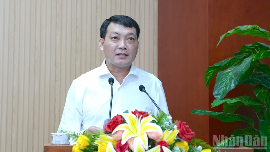 Cà Mau đột phá nhân lực để tăng trưởng hai con số Cà Mau đột phá nhân lực để tăng trưởng hai con số