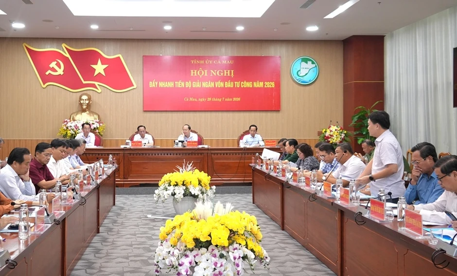 Cà Mau quyết tâm đưa tỷ lệ giải ngân vốn đầu tư công vào top 15 cả nước Cà Mau quyết tâm đưa tỷ lệ giải ngân vốn đầu tư công vào top 15 cả nước