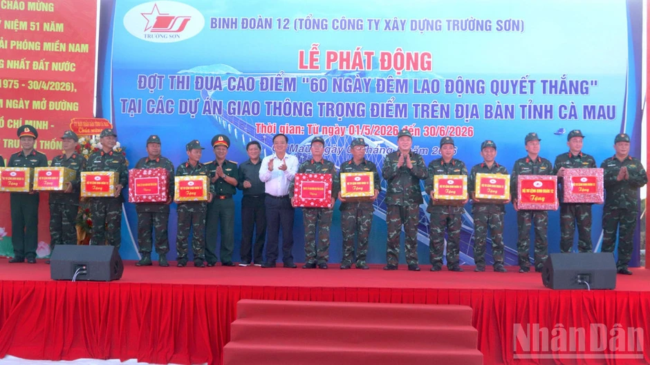 Cà Mau sôi nổi hoạt động thi đua tăng tốc các công trình trọng điểm quốc gia