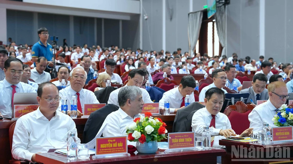 Cà Mau ưu tiên nguồn lực phát triển kinh tế biển Cà Mau ưu tiên nguồn lực phát triển kinh tế biển