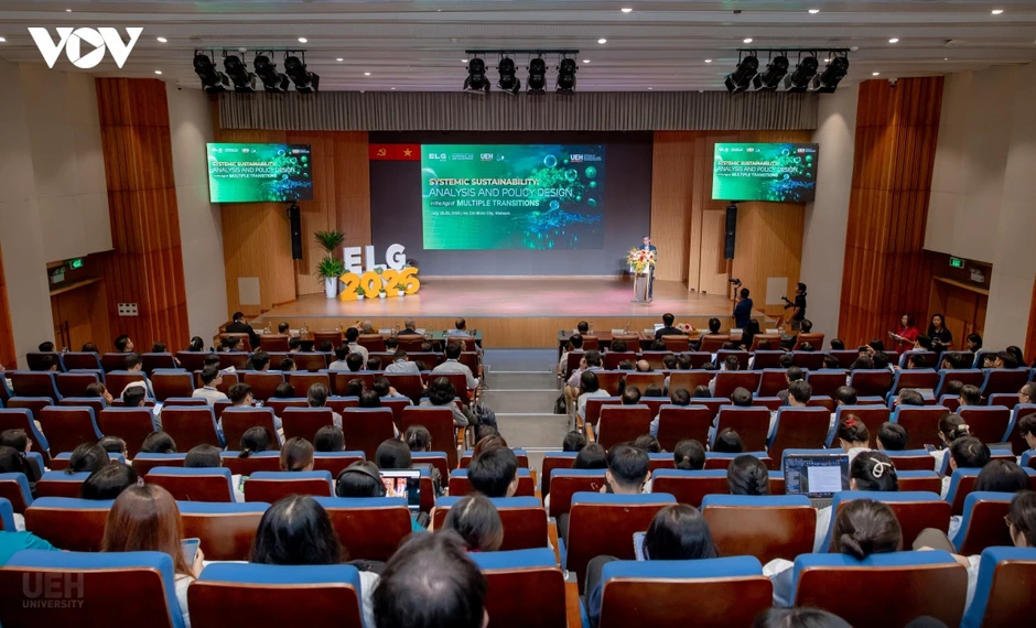 Các nhà khoa học quốc tế giải bài toán thiết kế chính sách cho phát triển bền vững Các nhà khoa học quốc tế giải bài toán thiết kế chính sách cho phát triển bền vững