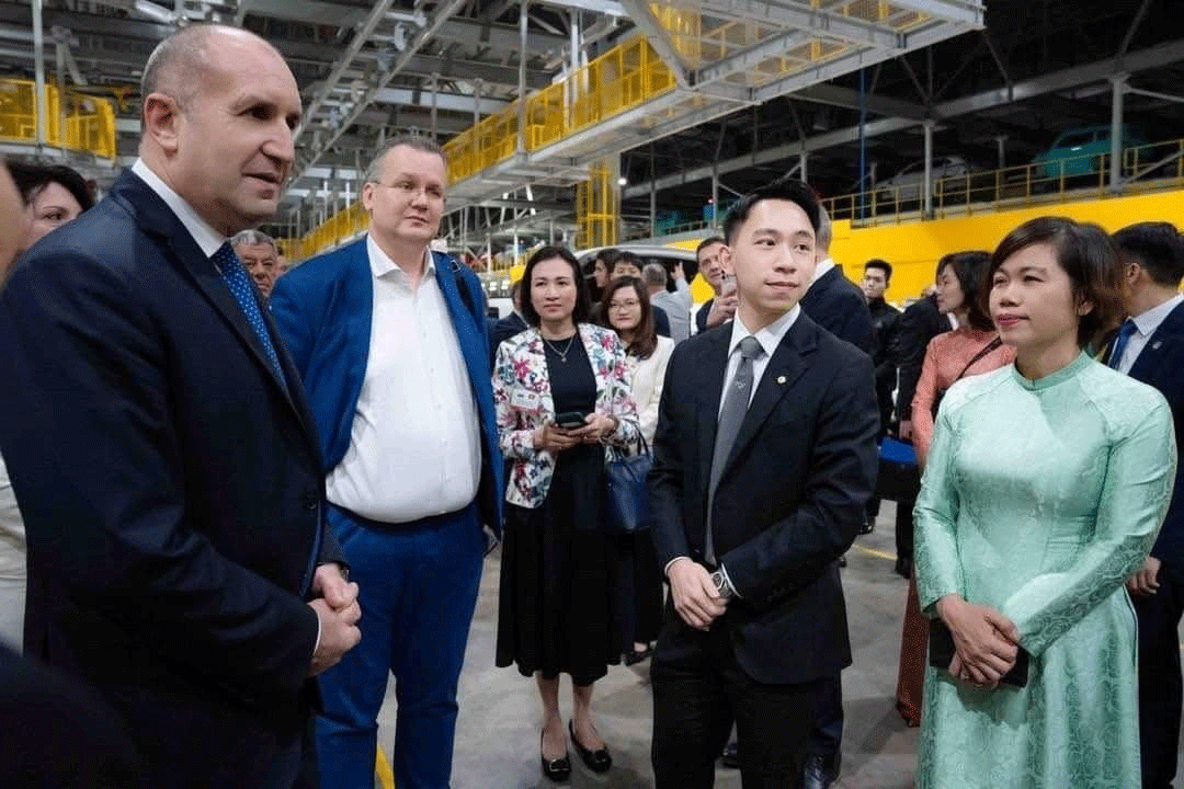 Cách tỷ phú Phạm Nhật Vượng chuẩn bị người kế nghiệp khác gì các tập đoàn khác? Cách tỷ phú Phạm Nhật Vượng chuẩn bị người kế nghiệp khác gì các tập đoàn khác?