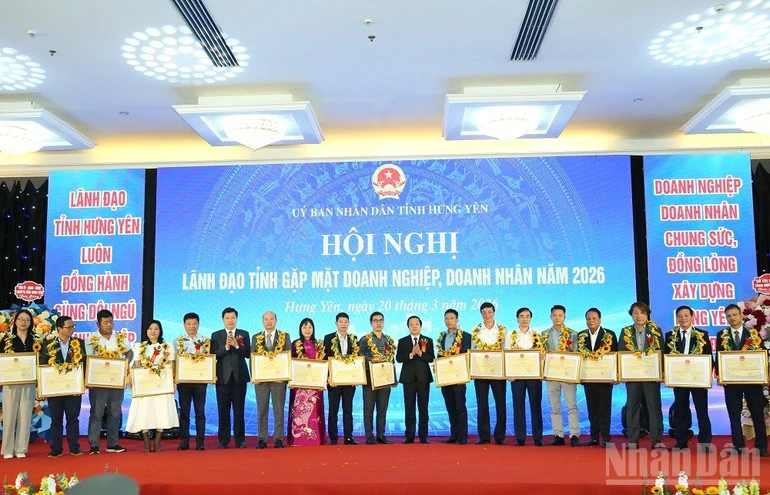 Cam kết đầu tư hơn 1.000 tỷ đồng vào khu Kinh tế Thái Bình Cam kết đầu tư hơn 1.000 tỷ đồng vào khu Kinh tế Thái Bình