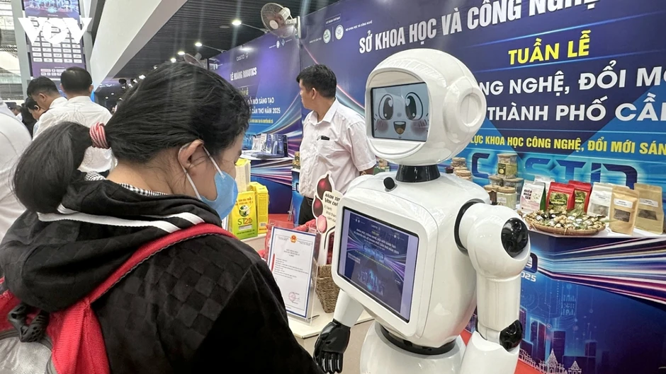 Cần Thơ cần đột phá để trở thành trung tâm đổi mới sáng tạo vùng ĐBSCL Cần Thơ cần đột phá để trở thành trung tâm đổi mới sáng tạo vùng ĐBSCL
