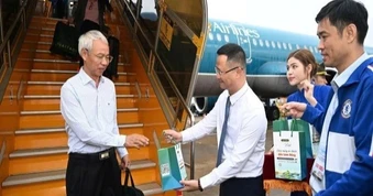 Cảng Hàng không quốc tế Liên Khương chính thức khai thác trở lại, đón các chuyến bay