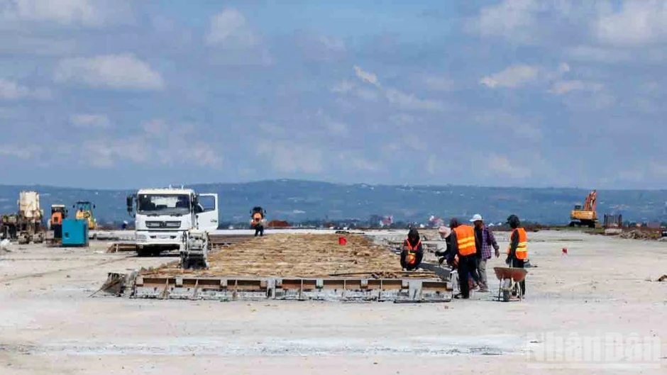 Cảng hàng không quốc tế Liên Khương có ý nghĩa quan trọng đối với phát triển kinh tế-xã hội Lâm Đồng