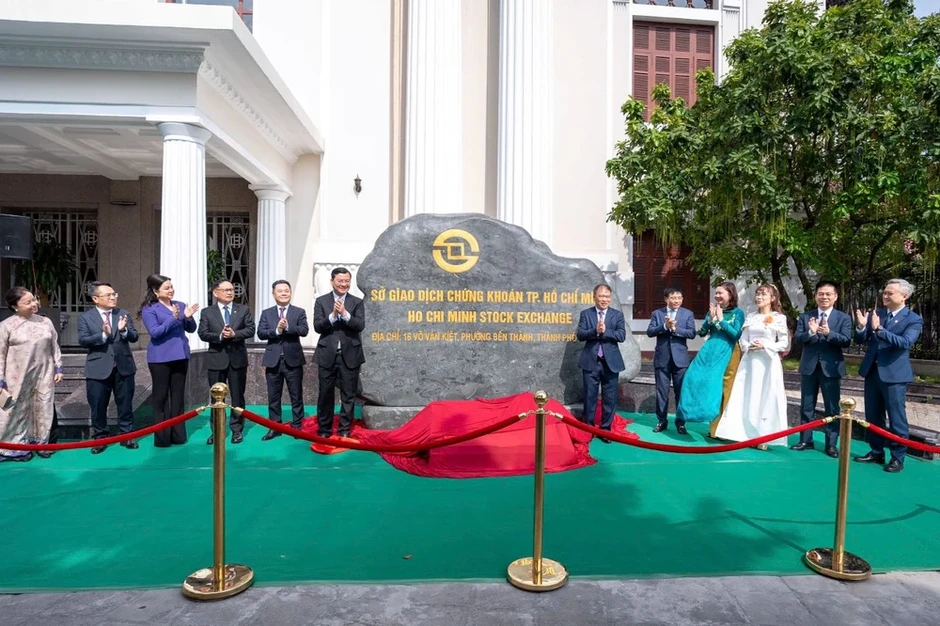 Cánh cửa mở toang, chứng khoán Việt chuẩn bị đón làn sóng vốn tỉ USD Cánh cửa mở toang, chứng khoán Việt chuẩn bị đón làn sóng vốn tỉ USD