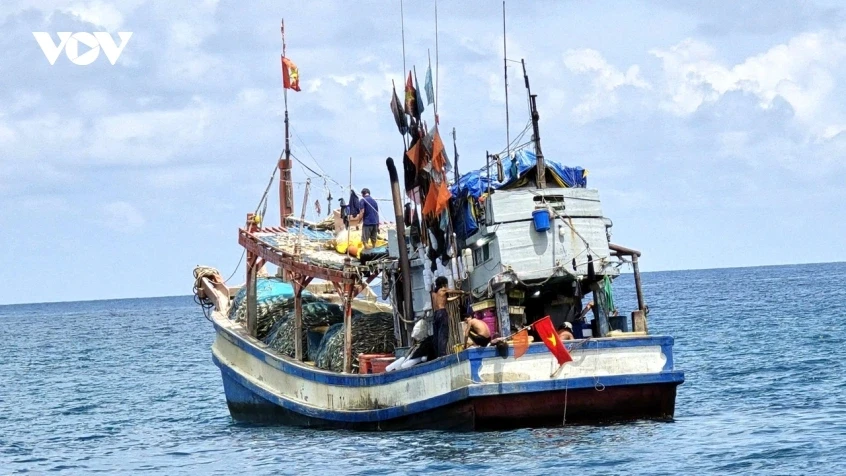 Cảnh sát biển đồng hành cùng ngư dân Tây Nam quyết tâm chống IUU Cảnh sát biển đồng hành cùng ngư dân Tây Nam quyết tâm chống IUU