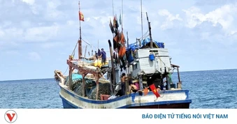 Cảnh sát biển đồng hành cùng ngư dân Tây Nam quyết tâm chống IUU
