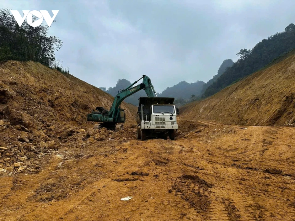 Cao Bằng chủ động tháo gỡ khó khăn giữ tiến độ cao tốc Đồng Đăng - Trà Lĩnh Cao Bằng chủ động tháo gỡ khó khăn giữ tiến độ cao tốc Đồng Đăng - Trà Lĩnh