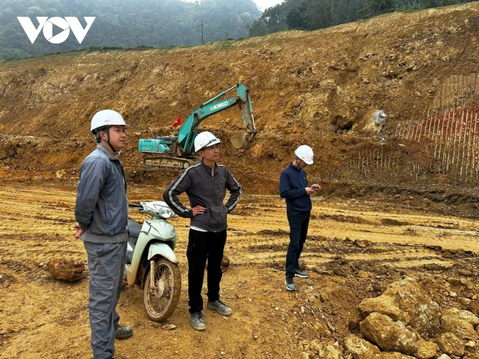 Cao Bằng chủ động tháo gỡ khó khăn giữ tiến độ cao tốc Đồng Đăng - Trà Lĩnh Cao Bằng chủ động tháo gỡ khó khăn giữ tiến độ cao tốc Đồng Đăng - Trà Lĩnh