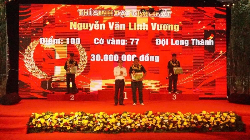 Cao-su Đồng Nai: Tôn vinh thợ giỏi, quyết tâm khai thác vượt mốc 32.000 tấn mủ Cao-su Đồng Nai: Tôn vinh thợ giỏi, quyết tâm khai thác vượt mốc 32.000 tấn mủ