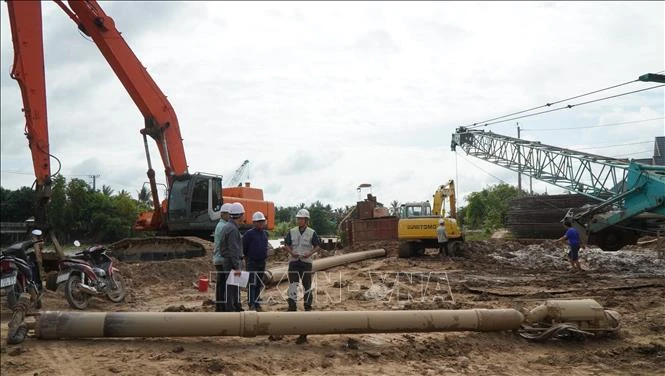 Cao tốc Mỹ An - Cao Lãnh tăng tốc phấn đấu về đích sớm 5 tháng