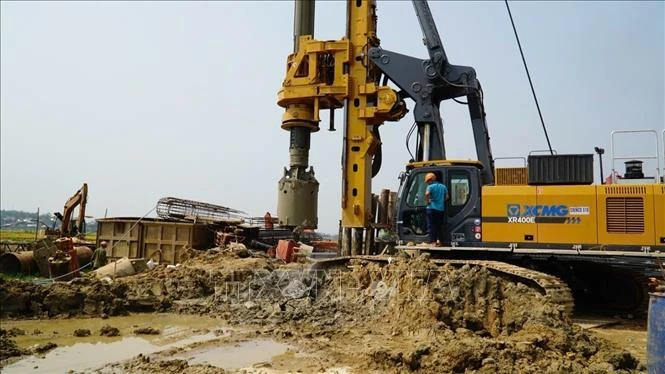 Cao tốc Quy Nhơn – Pleiku: ‘Chạy đua’ mặt bằng, tăng tốc thi công Cao tốc Quy Nhơn – Pleiku: ‘Chạy đua’ mặt bằng, tăng tốc thi công