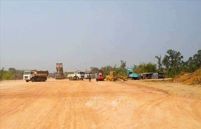 Cao tốc Quy Nhơn – Pleiku: ‘Chạy đua’ mặt bằng, tăng tốc thi công Cao tốc Quy Nhơn – Pleiku: ‘Chạy đua’ mặt bằng, tăng tốc thi công
