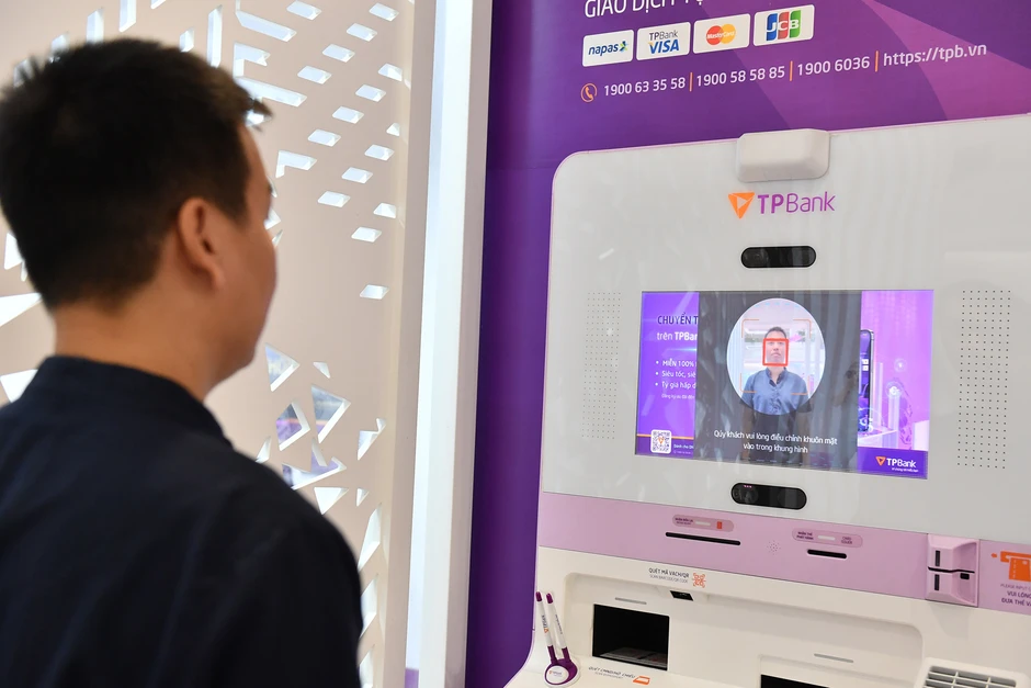 Chấm dứt chuyển tiền nhanh từ 500 triệu đồng/lần: Ngân hàng từng 'vì khách mà làm ẩu'