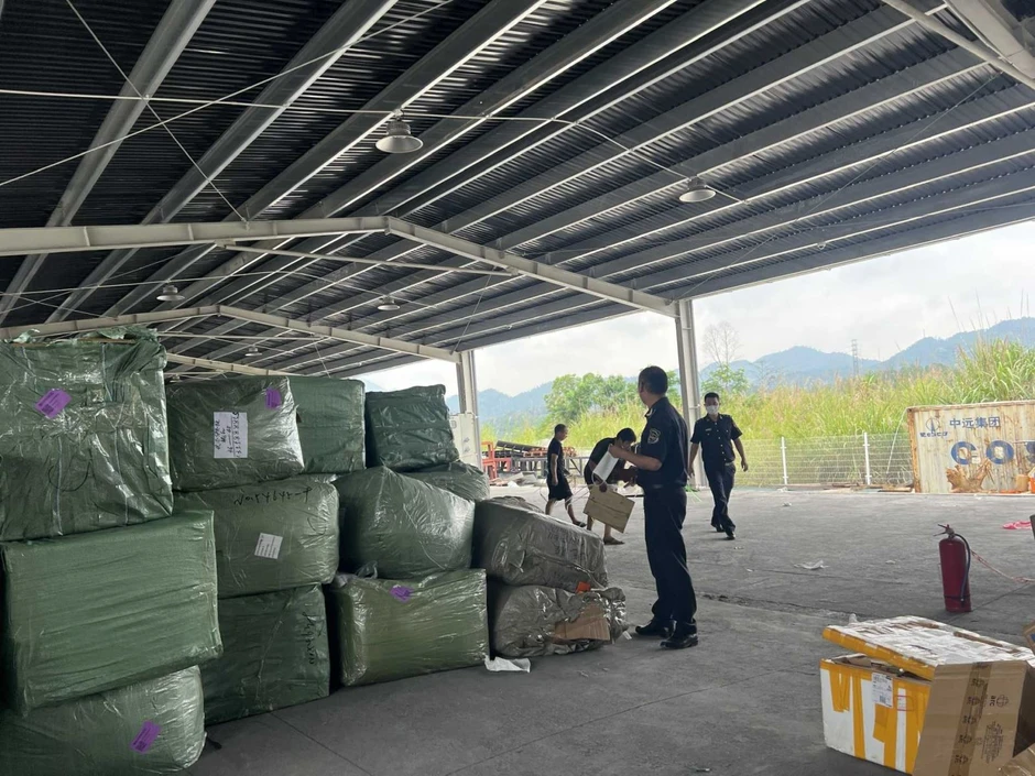 Chặn hàng hóa vi phạm quyền sở hữu trí tuệ để bảo vệ doanh nghiệp và người dân