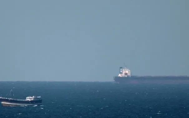 Chi phí bảo hiểm của tàu thuyền di chuyển qua eo biển Hormuz tăng vọt Chi phí bảo hiểm của tàu thuyền di chuyển qua eo biển Hormuz tăng vọt