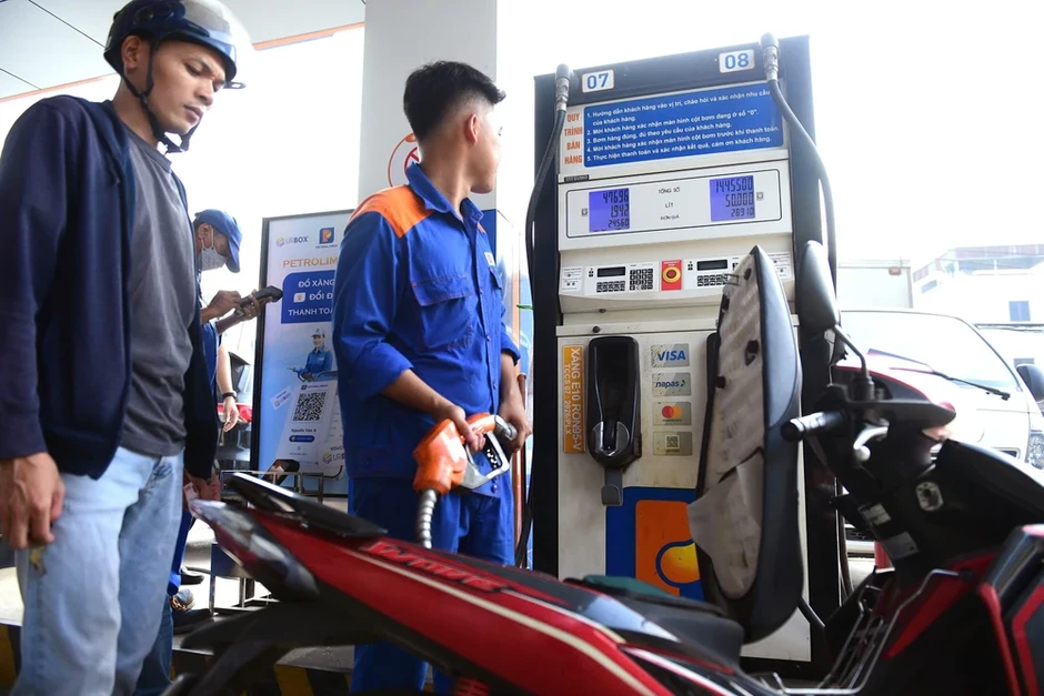 Chính phủ ban hành loạt chính sách mới cho xăng E10 Chính phủ ban hành loạt chính sách mới cho xăng E10