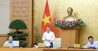 Chính phủ chủ động điều chỉnh các loại thuế, phí trong trường hợp khẩn cấp