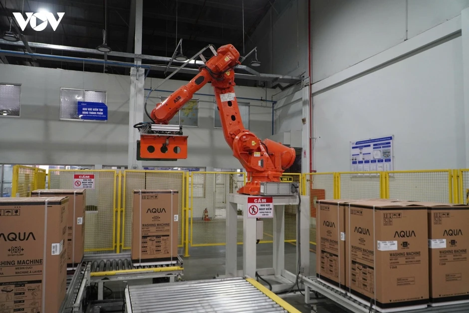 Chính quyền và doanh nghiệp cùng thay đổi để hướng đến KCN xanh, thông minh Chính quyền và doanh nghiệp cùng thay đổi để hướng đến KCN xanh, thông minh