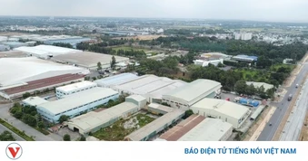 Chính quyền và doanh nghiệp cùng thay đổi để hướng đến KCN xanh, thông minh