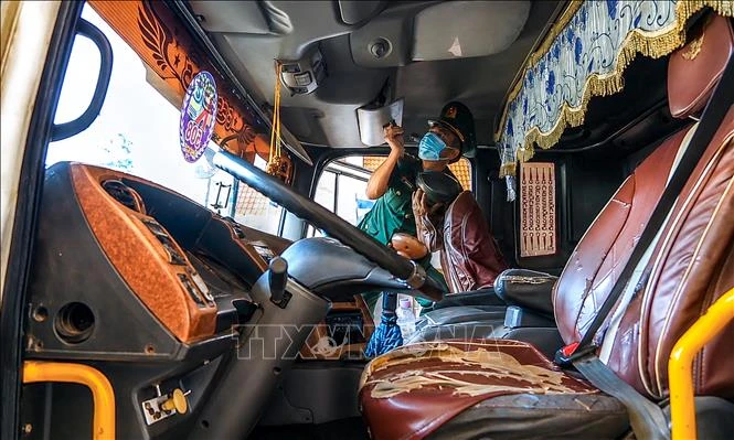 Chống buôn lậu trên tuyến biên giới Tây Ninh Chống buôn lậu trên tuyến biên giới Tây Ninh