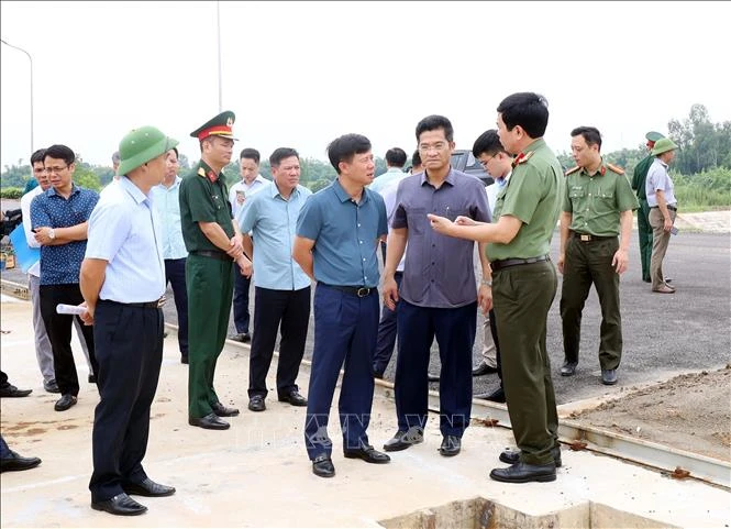 Chủ động phòng, chống thiên tai, bảo vệ các công trình đê điều xung yếu Chủ động phòng, chống thiên tai, bảo vệ các công trình đê điều xung yếu