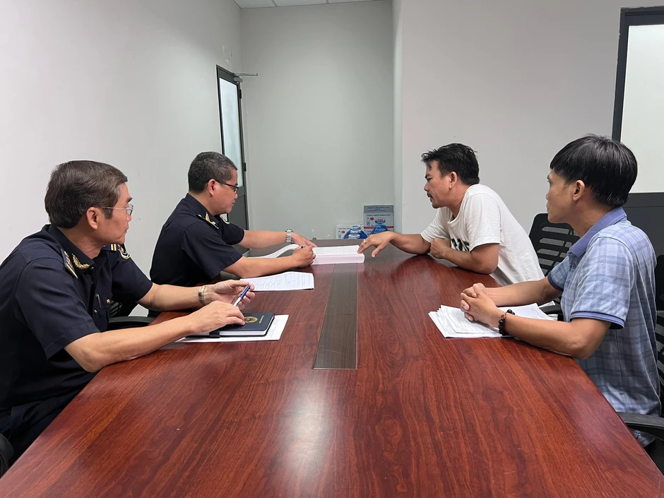 Chủ động phòng tuyến chống buôn lậu, gian lận thương mại từ các khu công nghiệp Chủ động phòng tuyến chống buôn lậu, gian lận thương mại từ các khu công nghiệp