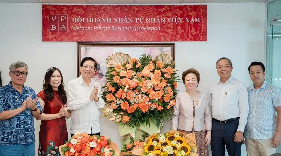 Chủ tịch BRG được giao giữ chức Quyền Chủ tịch Hội Doanh nhân Tư nhân Việt Nam Chủ tịch BRG được giao giữ chức Quyền Chủ tịch Hội Doanh nhân Tư nhân Việt Nam