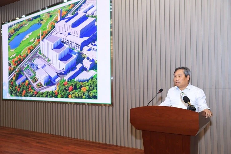 Chủ tịch Hà Nội Vũ Đại Thắng: Xử lý rác phải đi cùng phục hồi môi trường và phát triển đô thị xanh Chủ tịch Hà Nội Vũ Đại Thắng: Xử lý rác phải đi cùng phục hồi môi trường và phát triển đô thị xanh