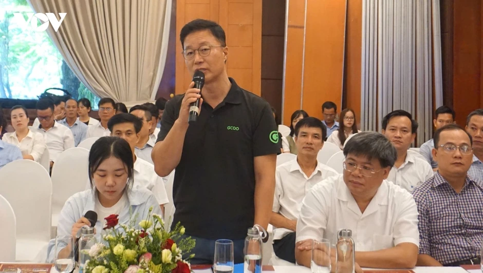 Chủ tịch thành phố Huế đối thoại để gỡ khó cho doanh nghiệp Chủ tịch thành phố Huế đối thoại để gỡ khó cho doanh nghiệp