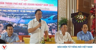 Chủ tịch thành phố Huế đối thoại để gỡ khó cho doanh nghiệp