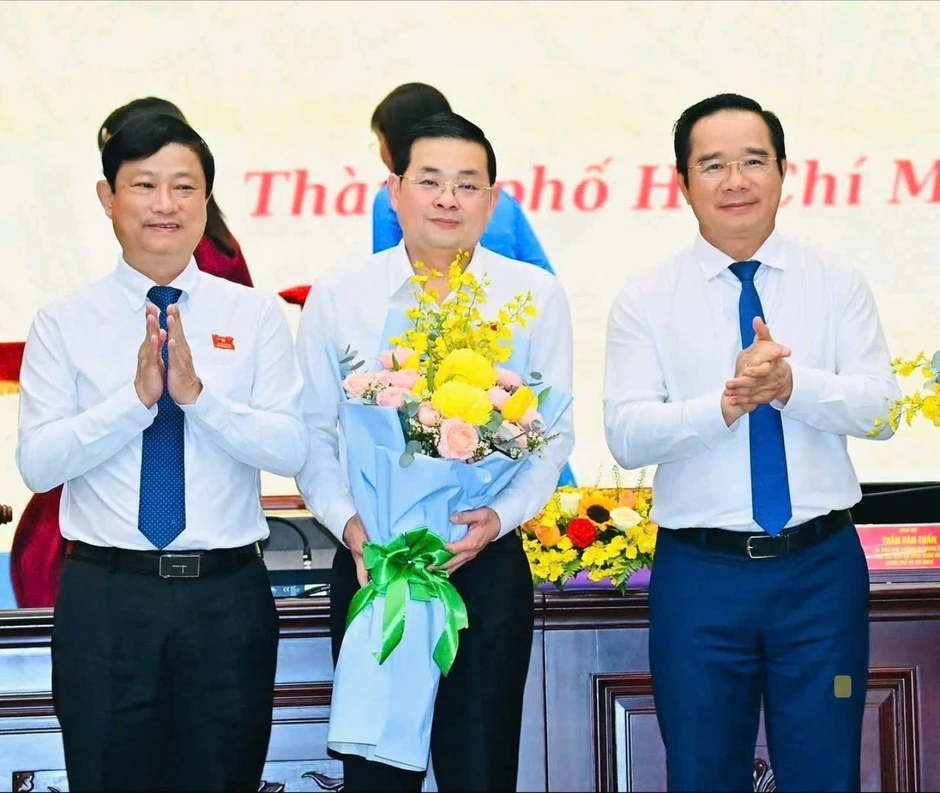 Chủ tịch UBND TP.HCM biểu dương các sở ngành có tỷ lệ hoàn thành nhiệm vụ cao