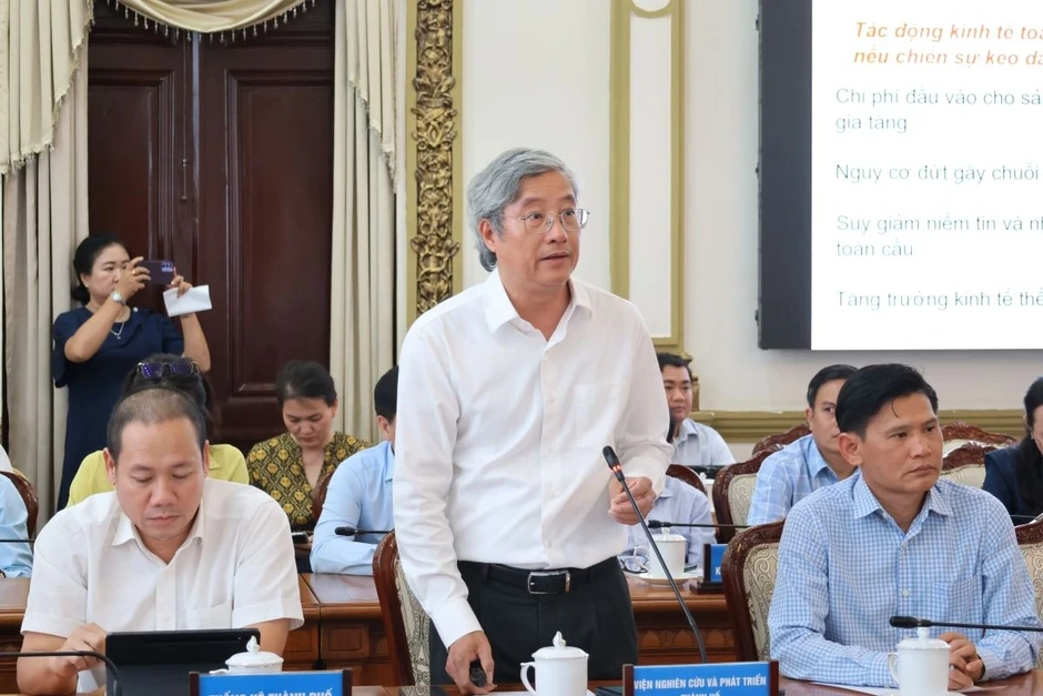 Chuyên gia hiến kế giúp TP.HCM đạt tăng trưởng kinh tế hai con số Chuyên gia hiến kế giúp TP.HCM đạt tăng trưởng kinh tế hai con số