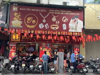 Chuyên gia phân tích về tình trạng giá vàng trong nước vẫn cao hơn giá vàng thế giới trên 19 triệu đồng/lượng
