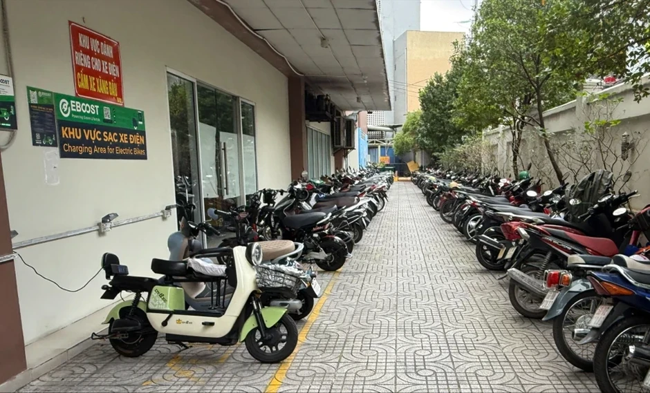 Cơ hội tăng trưởng của xe máy điện rất cao nhưng còn nhiều thách thức từ quá trình chuyển đổi Cơ hội tăng trưởng của xe máy điện rất cao nhưng còn nhiều thách thức từ quá trình chuyển đổi