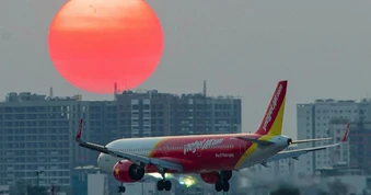 Cổ phiếu Vietjet bất ngờ tăng trần, VN-Index tăng hơn 7 điểm