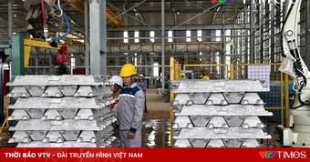 Công bố sản phẩm nhôm thỏi đầu tiên được sản xuất trong nước