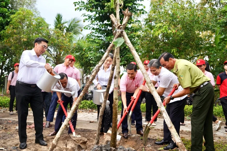 C.P. Việt Nam chung sức mở rộng mảng xanh tại Đồng Nai, Đồng Tháp C.P. Việt Nam chung sức mở rộng mảng xanh tại Đồng Nai, Đồng Tháp