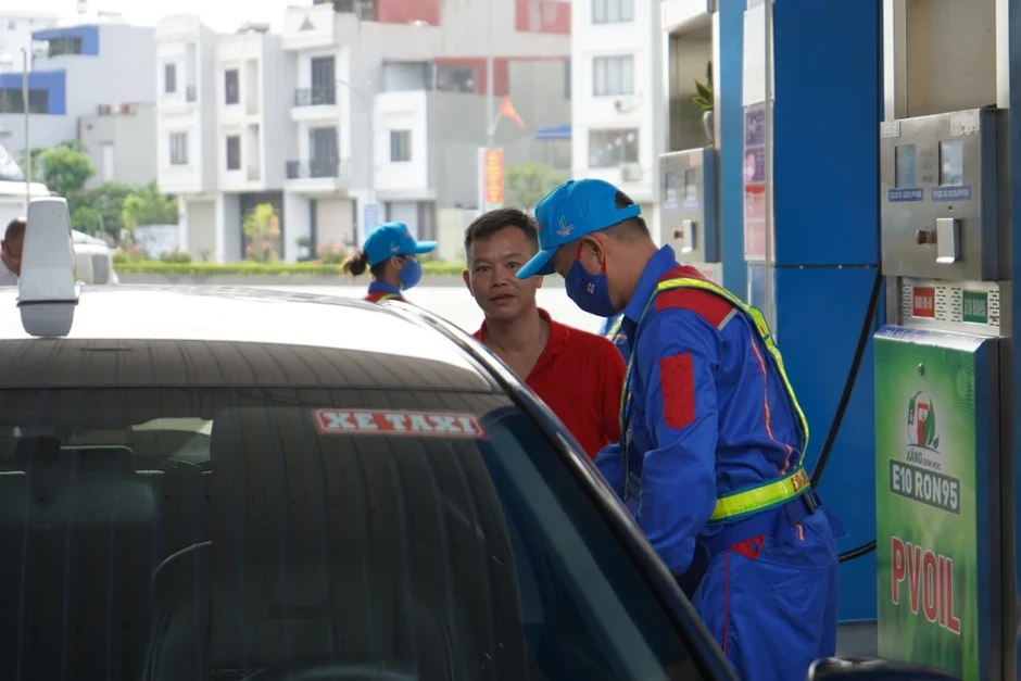 Cục Đăng kiểm, các hiệp hội ô tô, xe máy có ý kiến gì về xăng E10? Cục Đăng kiểm, các hiệp hội ô tô, xe máy có ý kiến gì về xăng E10?