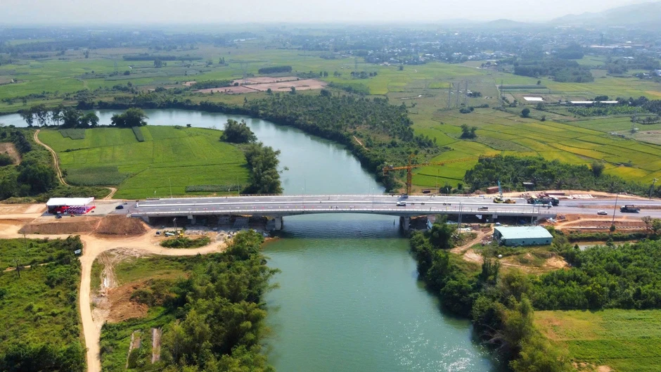 Đà Nẵng: 21 cây cầu 'nằm chờ' đường dẫn Đà Nẵng: 21 cây cầu 'nằm chờ' đường dẫn