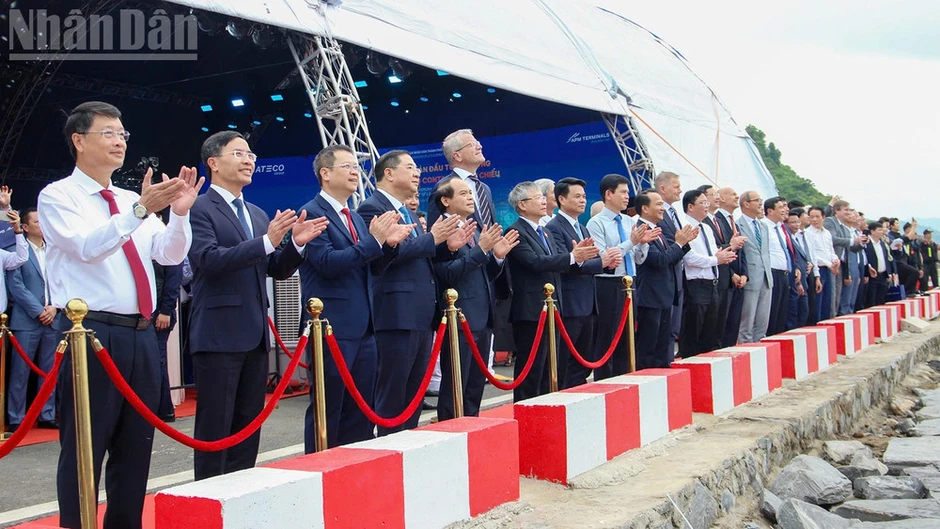 Đà Nẵng hoàn thiện hạ tầng Cảng Liên Chiểu, tạo “cửa ngõ” trung chuyển hàng hóa đường biển Đà Nẵng hoàn thiện hạ tầng Cảng Liên Chiểu, tạo “cửa ngõ” trung chuyển hàng hóa đường biển